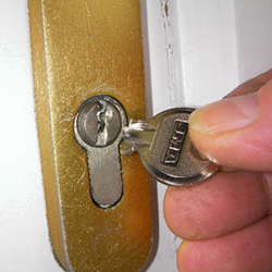 locks key repair in Mississauga